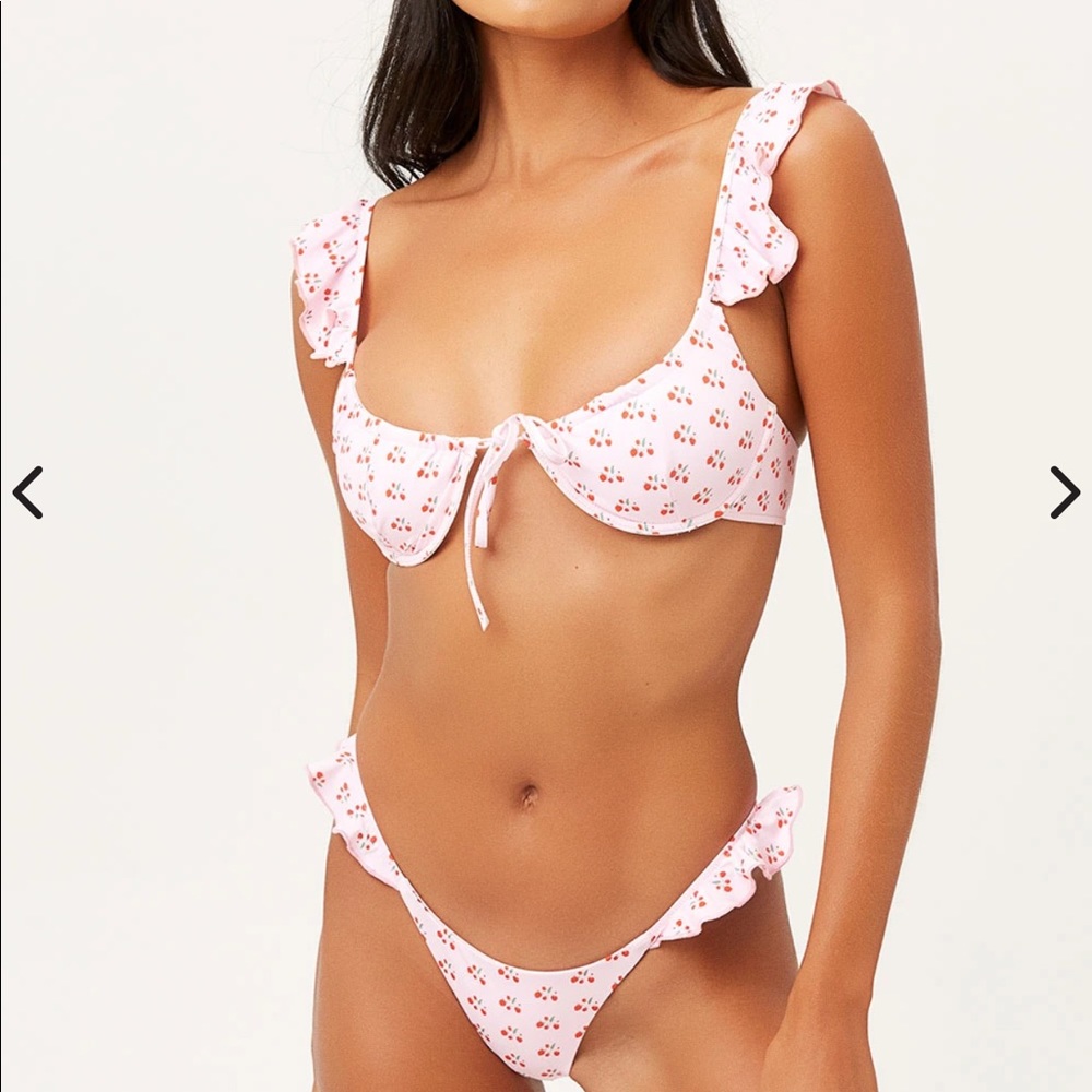 Frankies Birdie Top & Ali Bottom